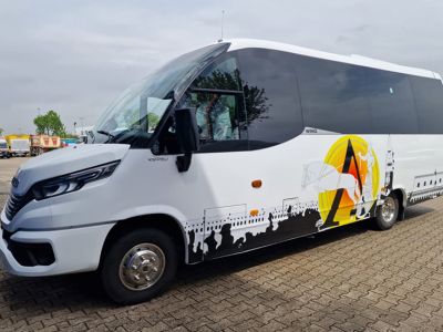 IVECO WING28 PAX + 1